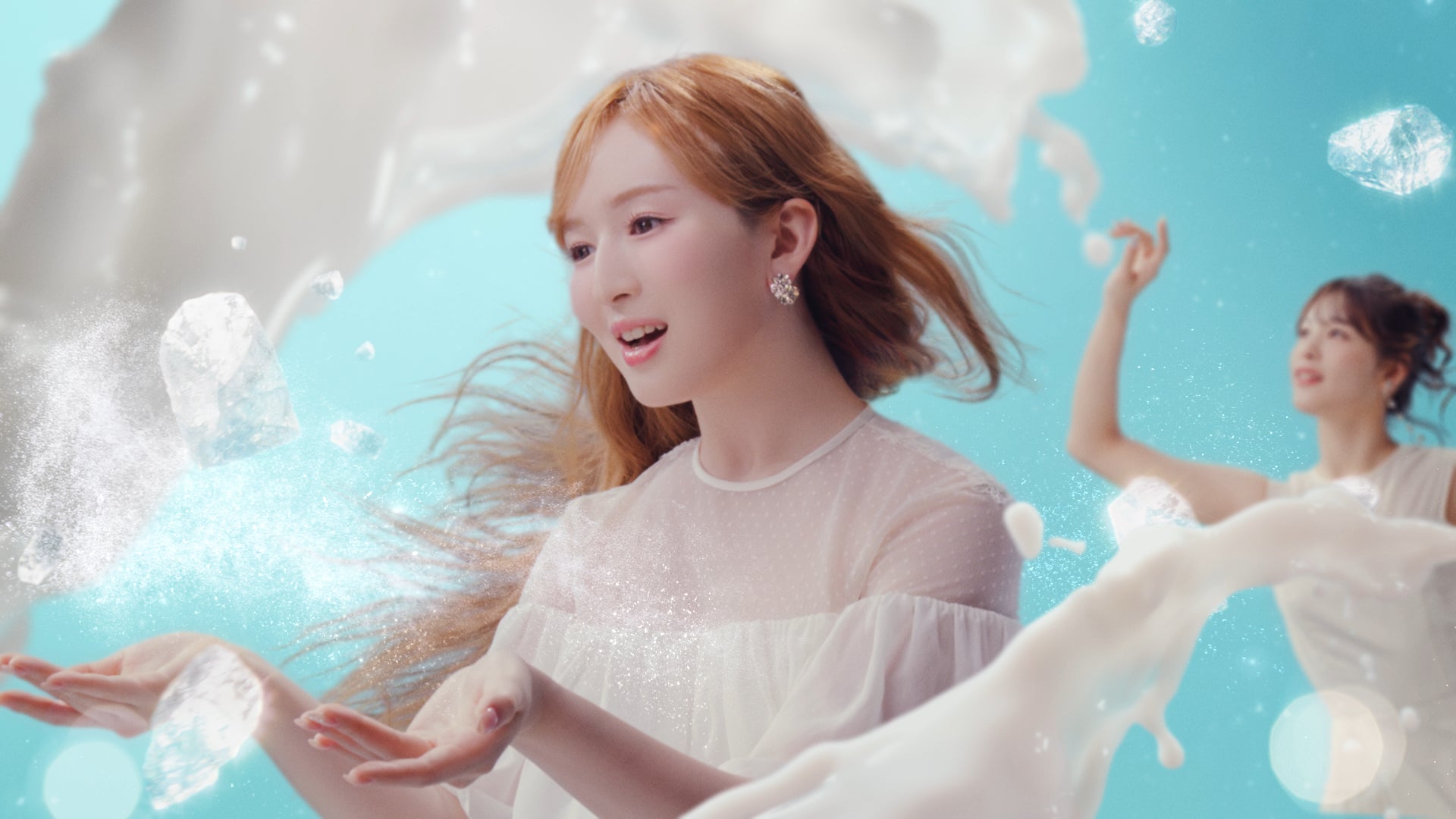 ME:I／新CM「特濃ワンダーランド 塩ミルク」篇より（提供写真）