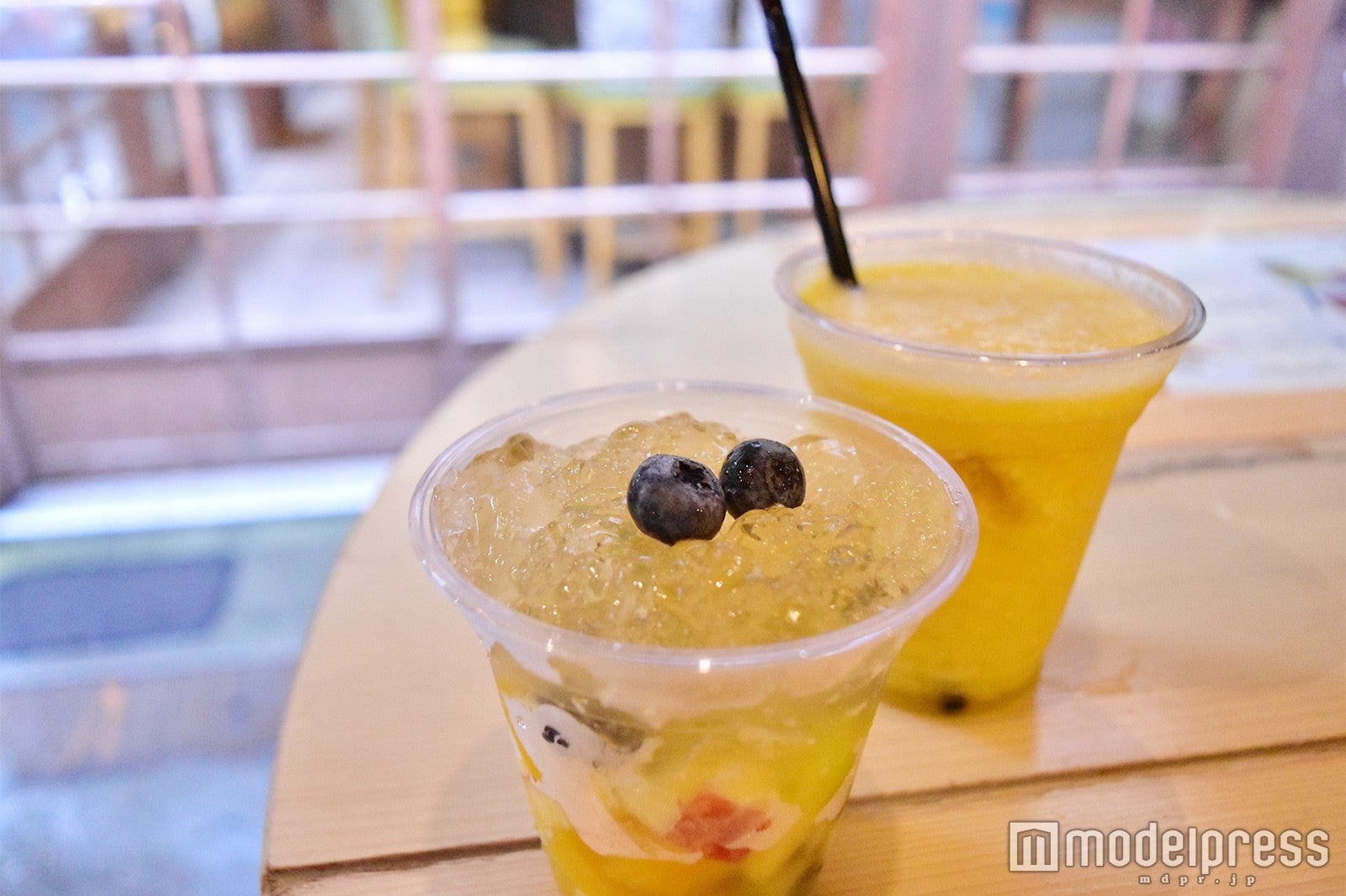 フルーツラボ／（手前から）クラッシュゼリーフルーツ420円、フレッシュジュース360円～