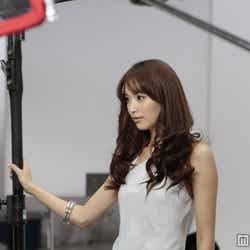 蛯原友里(CMメイキング)