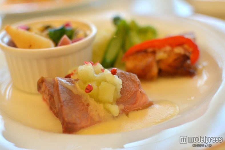 「シャーウッドガーデン・レストラン」スペシャルメニュー／東京ディズニーランドホテル