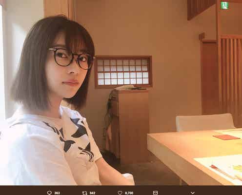指原莉乃、寝起きノーヘアセット&メガネ姿のレアショット公開