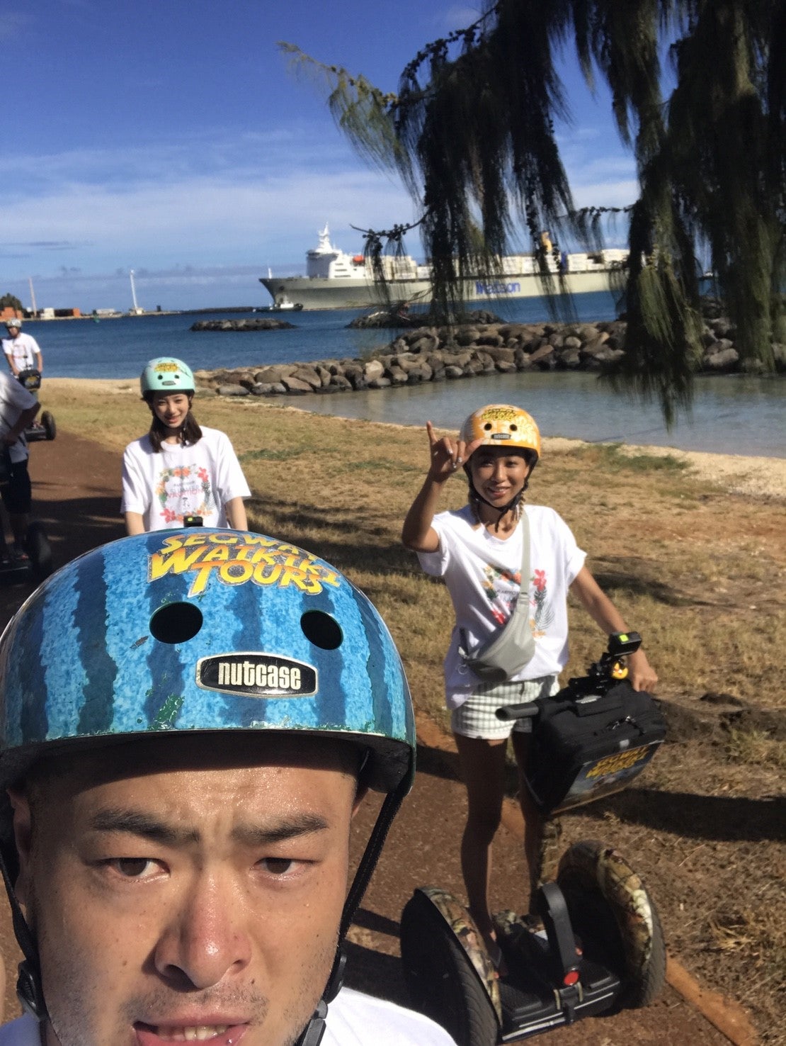 （写真右）青山テルマ／画像提供：フジテレビ