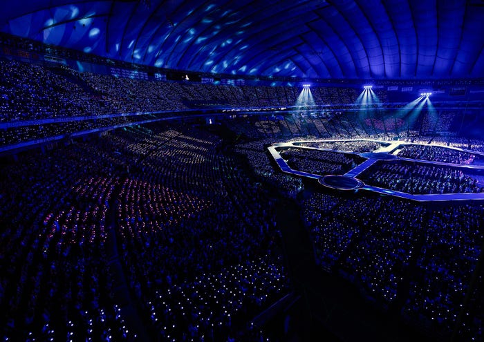 SEVENTEEN(P)&(C) PLEDIS Entertainment