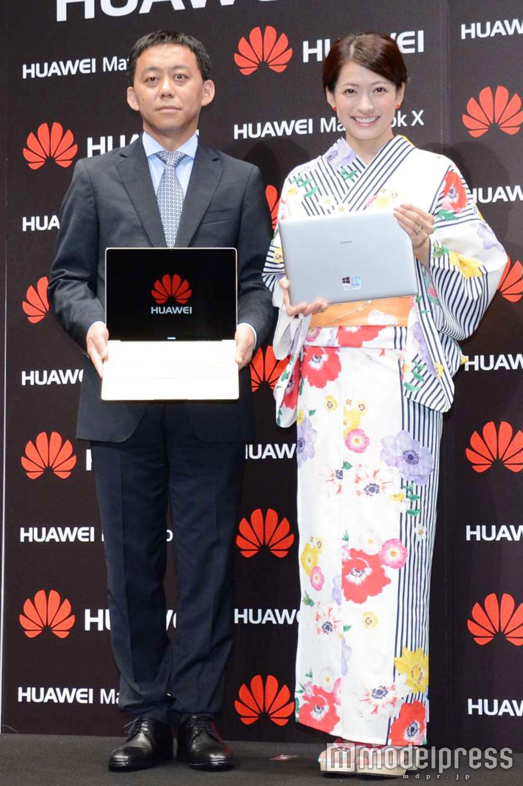 乙葉（右） （C）モデルプレス