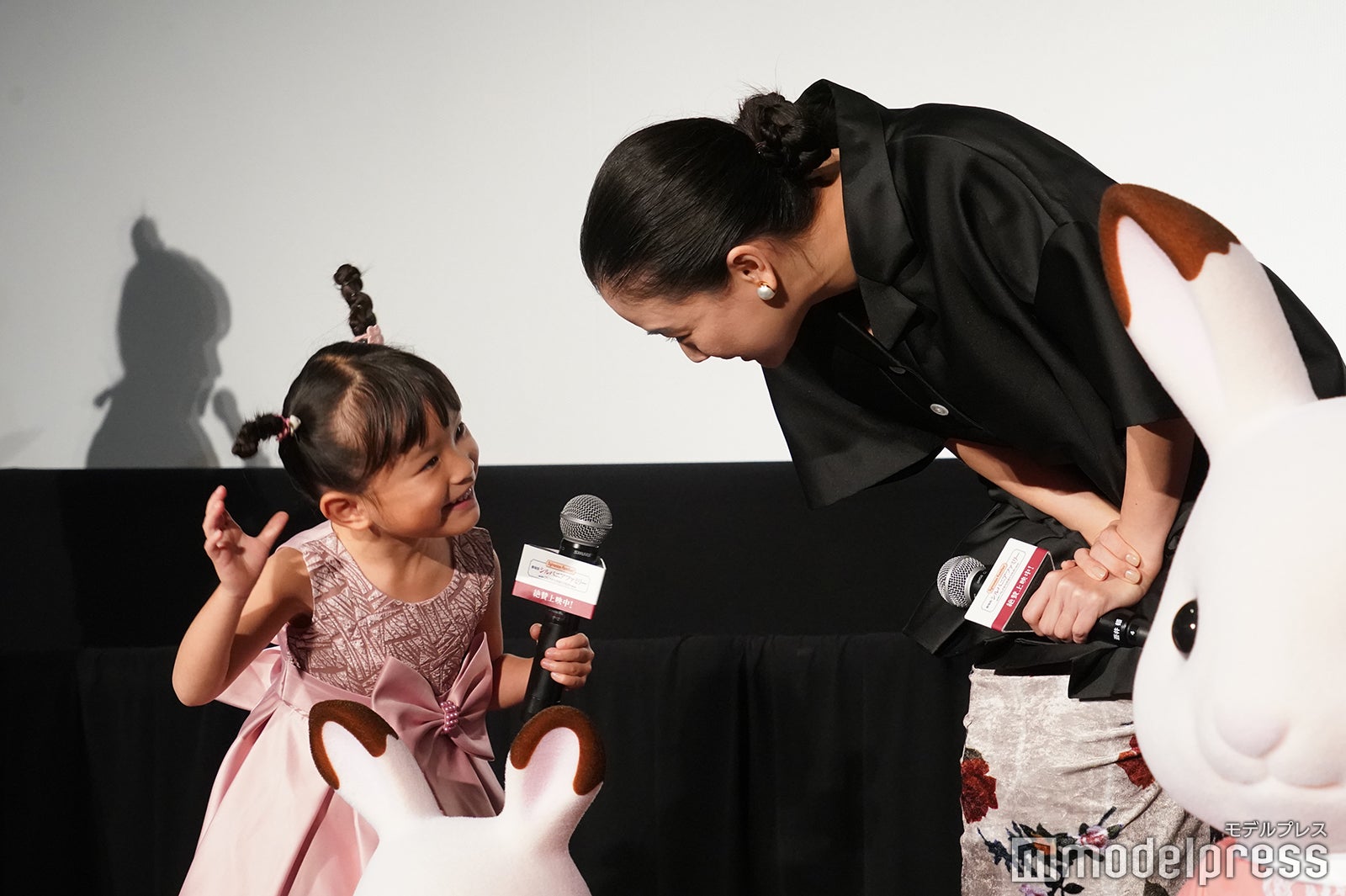 村方乃々佳、蒼井優（C）モデルプレス