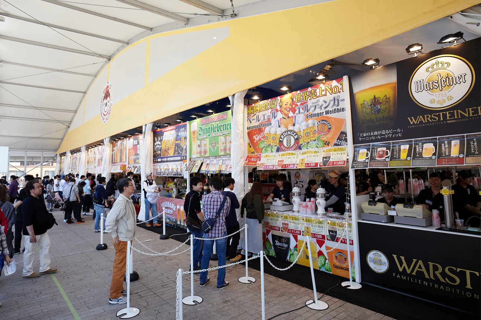 ビールカウンター／画像提供：横浜赤レンガ 