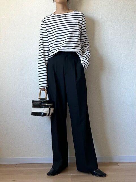 ユニクロ タックワイドパンツ ユニクロ タックワイドパンツ ゆったりトップス ボーダー ラフ コーデ