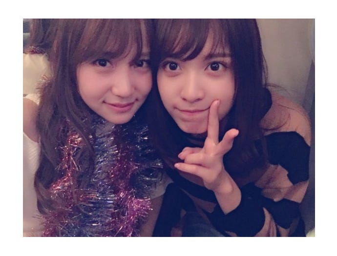 (左から)永尾まりや、松本愛/永尾まりや公式ブログより