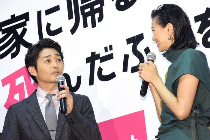 安田顕、榮倉奈々 (C)モデルプレス