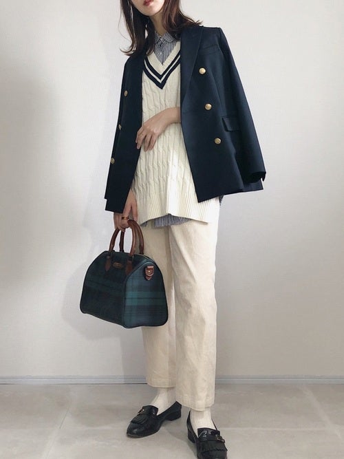 レディースのネイビージャケットコーデ 21冬 オフィスでも大活躍 モデルプレス