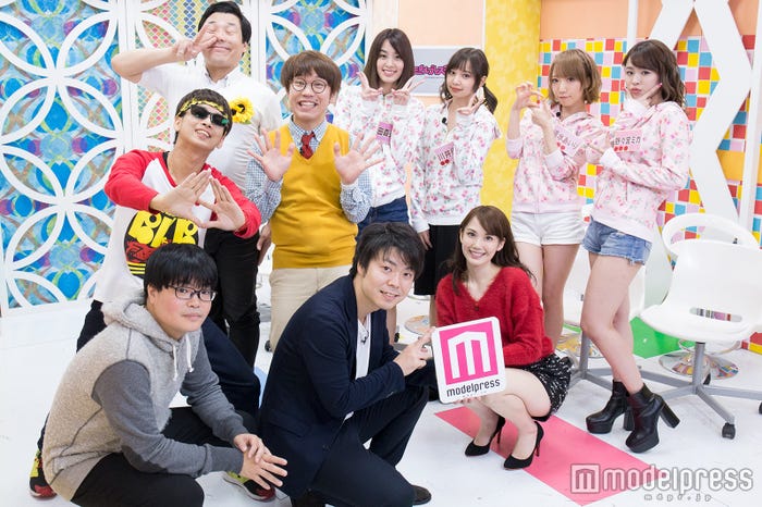 (前列左から)関町知弘、田所仁、妹田佳奈子(後列左から)バイク川崎バイク、田渕章裕、木村亮介、田森美咲、川井優沙、清水あいり、野々宮ミカ (C)モデルプレス