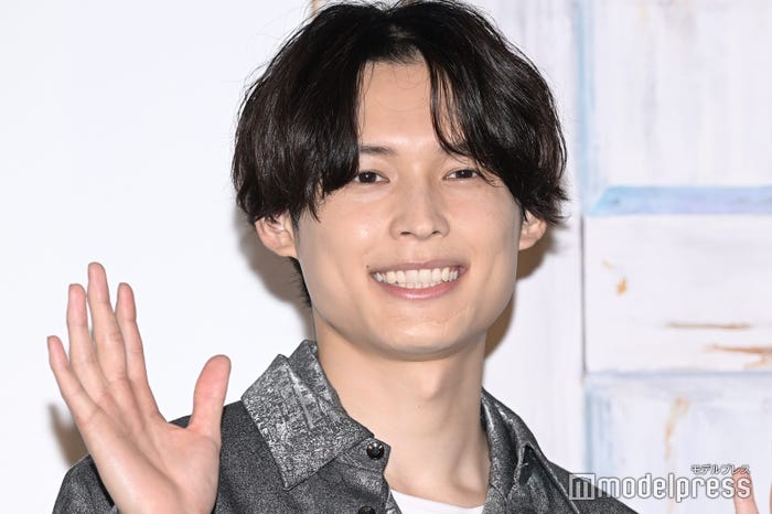 映画『すずめの戸締まり』「最後の戸締まり」舞台挨拶に出席した松村北斗(C)モデルプレス