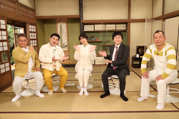 サンドウィッチマン(伊達みきお、富澤たけし)、池田エライザ、村上純、西村瑞樹 (C)フジテレビ