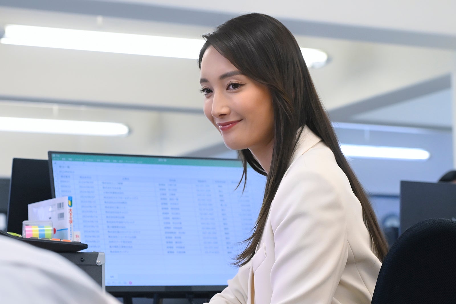 菜々緒「無能の鷹」第2話（C）テレビ朝日