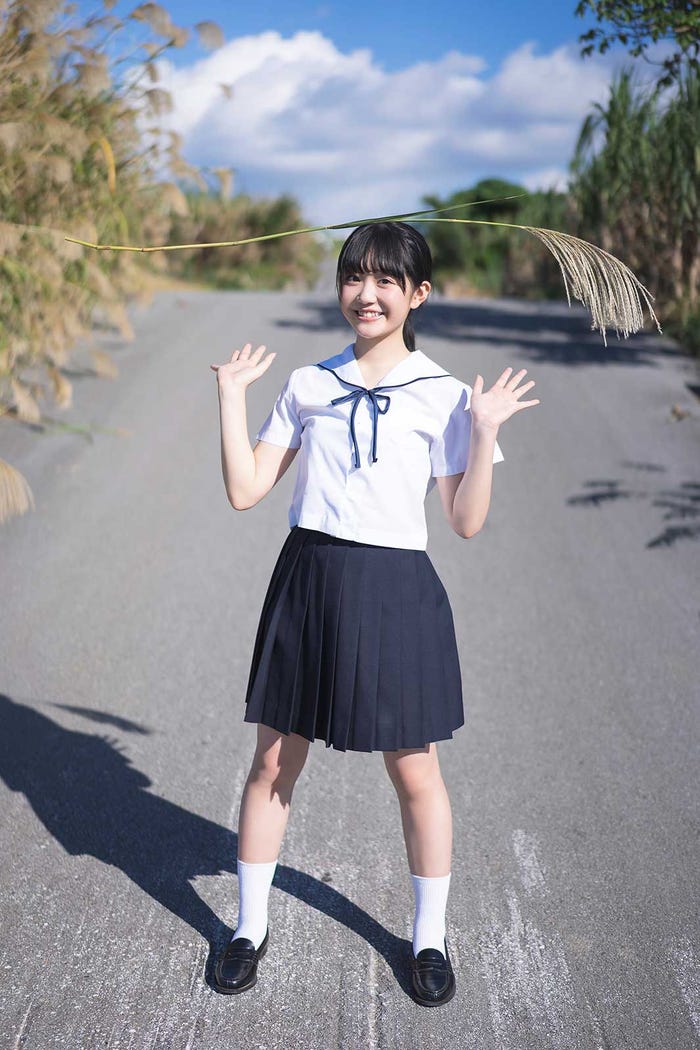 阿部夢梨1st写真集「ゆめり日和」(C)光文社