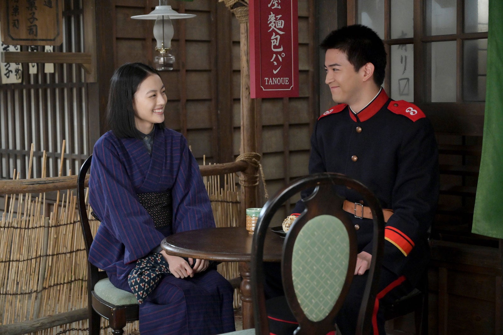 上坂樹里、甲斐翔真「風、薫る」第84話（C）NHK