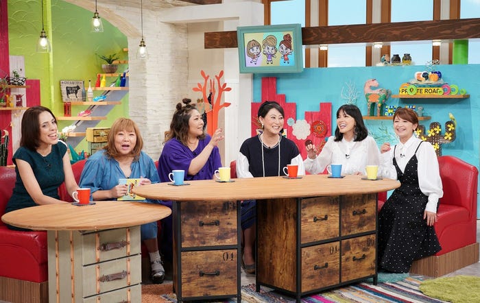 (左から)フィフィ、やすよ、ともこ、友近、相川七瀬、矢口真里(写真提供:関西テレビ)