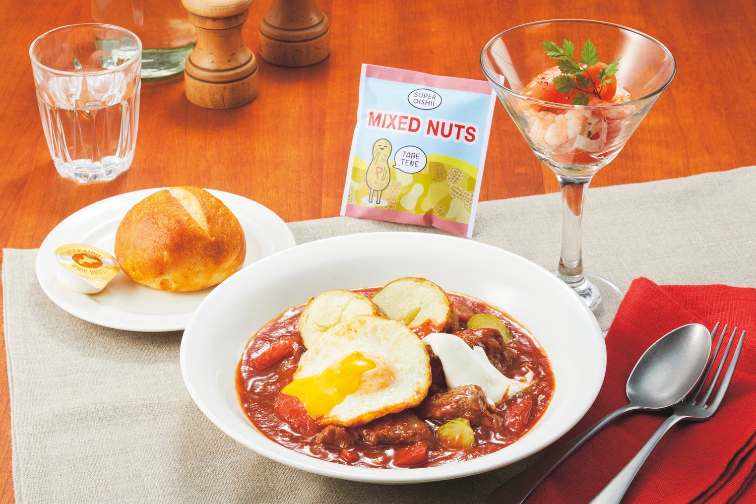 USJ「SPY×FAMILY」“フォージャー家”イメージのコラボフード&グッズ公開 アーニャのチュリトスも