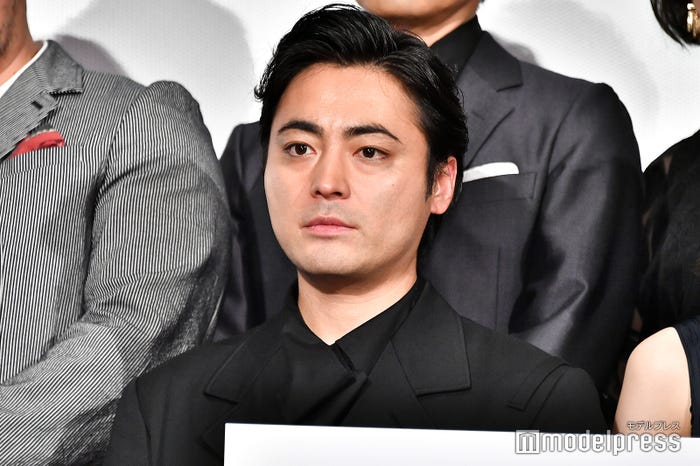 山田孝之(C)モデルプレス