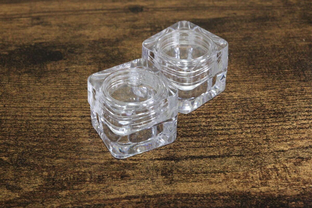 ダイソー クリームケース ダイソーのスクエア型のクリームケース