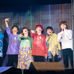 超特急、念願の地で“黄金時代”幕開け 初披露曲に感動のバラード…怒涛の豪華演出も<ライブレポ>