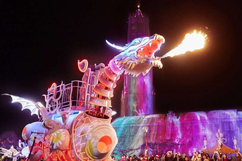 光のドラゴンロボット／画像提供：ハウステンボス