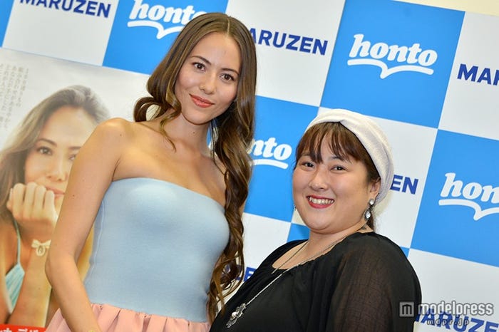 (左から)道端ジェシカ、イヴルルド遙華氏