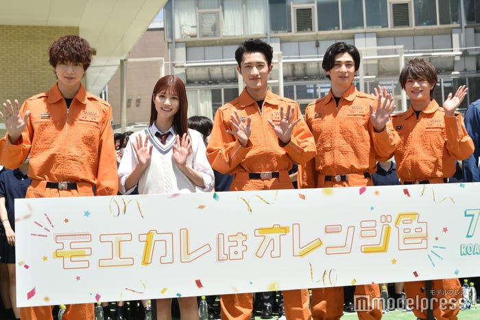 サプライズ登場した鈴木仁、生見愛瑠、岩本照、古川雄大、浮所飛貴(C)モデルプレス