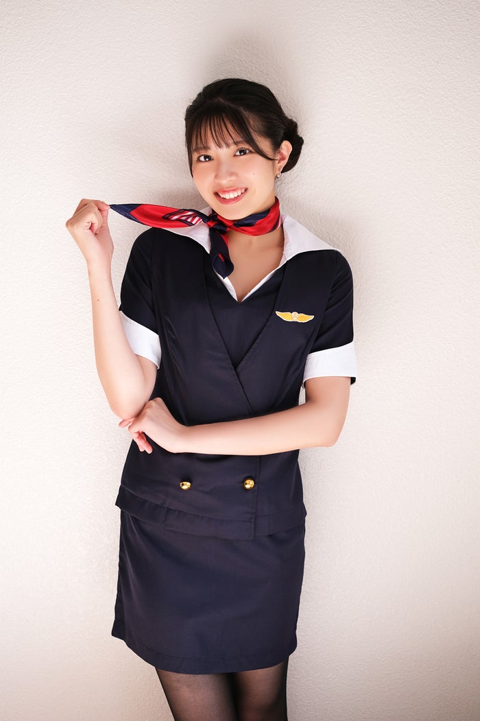 AKB48行天優莉奈、色気漂う水着＆ランジェリー姿で美ボディ披露