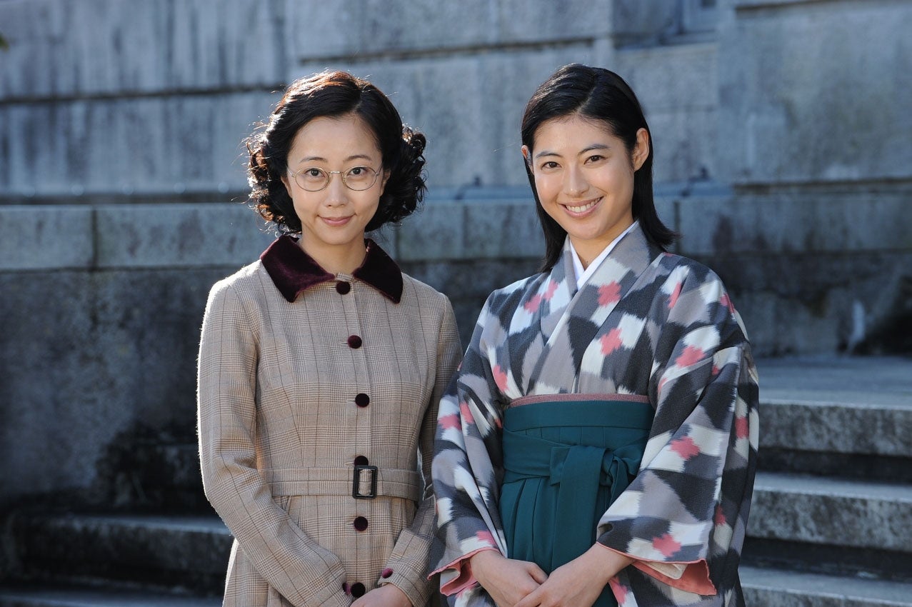 木南晴夏、瀧本美織（C）テレビ朝日