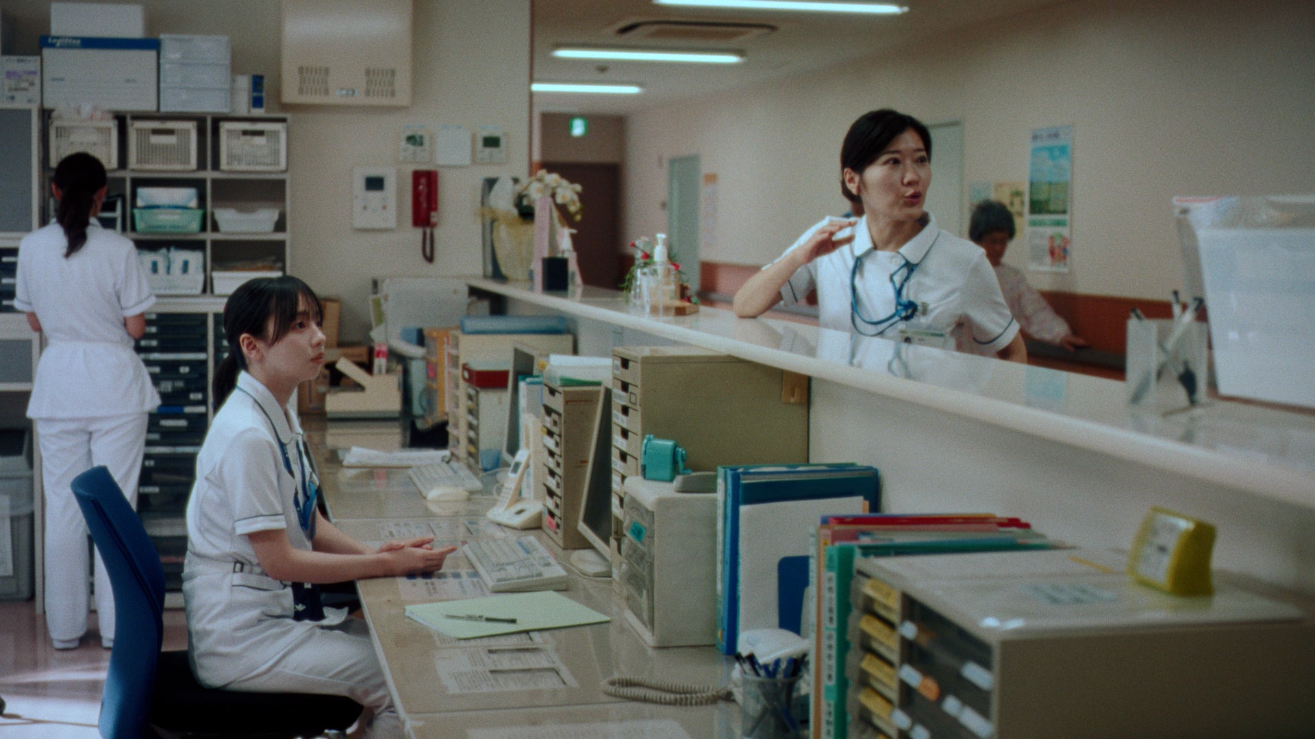 新CM「はじめて後輩ができた篇」より（提供写真）