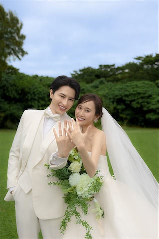 チャンネル登録者数18万人のカップルYouTuberが結婚「世界一大好きな人と結婚しました」