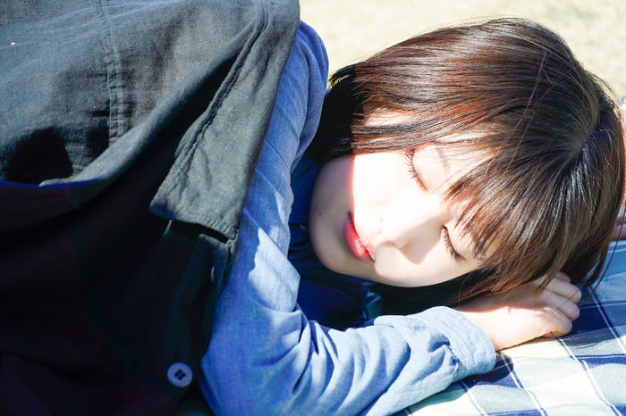 福本莉子(C)2022「今夜、世界からこの恋が消えても」製作委員会