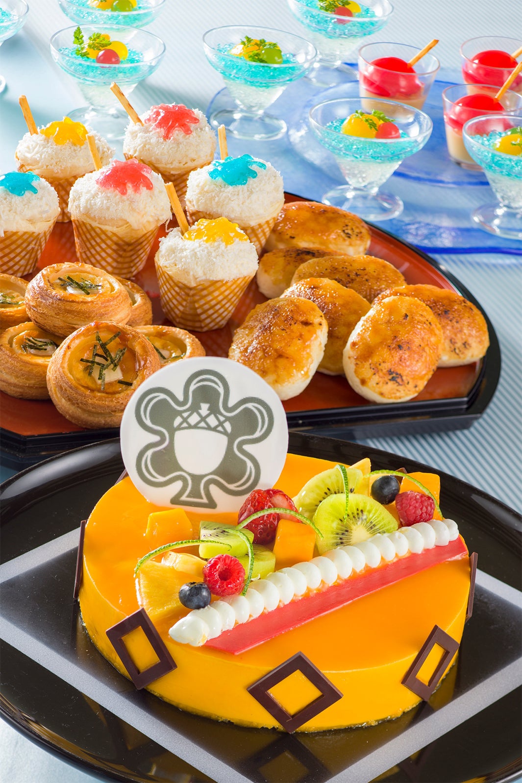 「シャーウッドガーデン・レストラン」“ディズニー夏祭り”ランチブッフェ/ディナーブッフェ（デザート）／（C）Disney