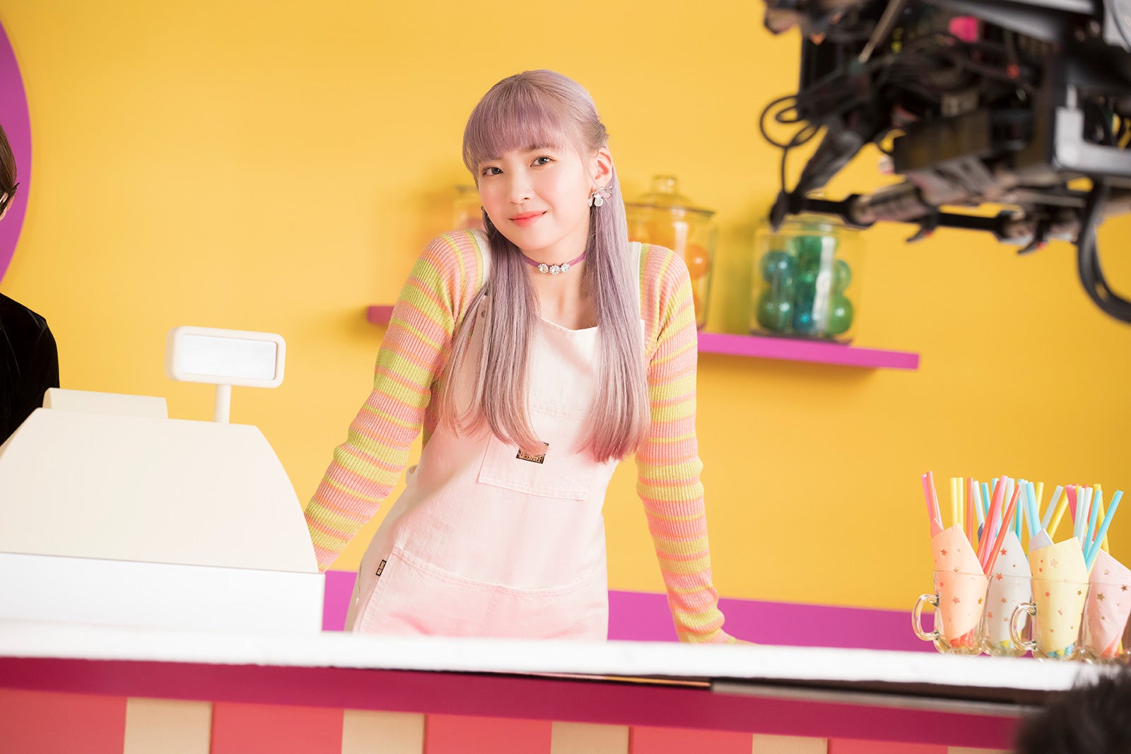 MAYUKA／新WEBムービー「NEWフィッツダンス バイト初日」篇メイキング（提供写真）