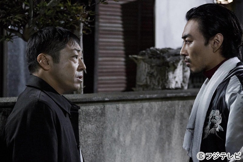 香川照之、渋谷謙人（C）フジテレビ