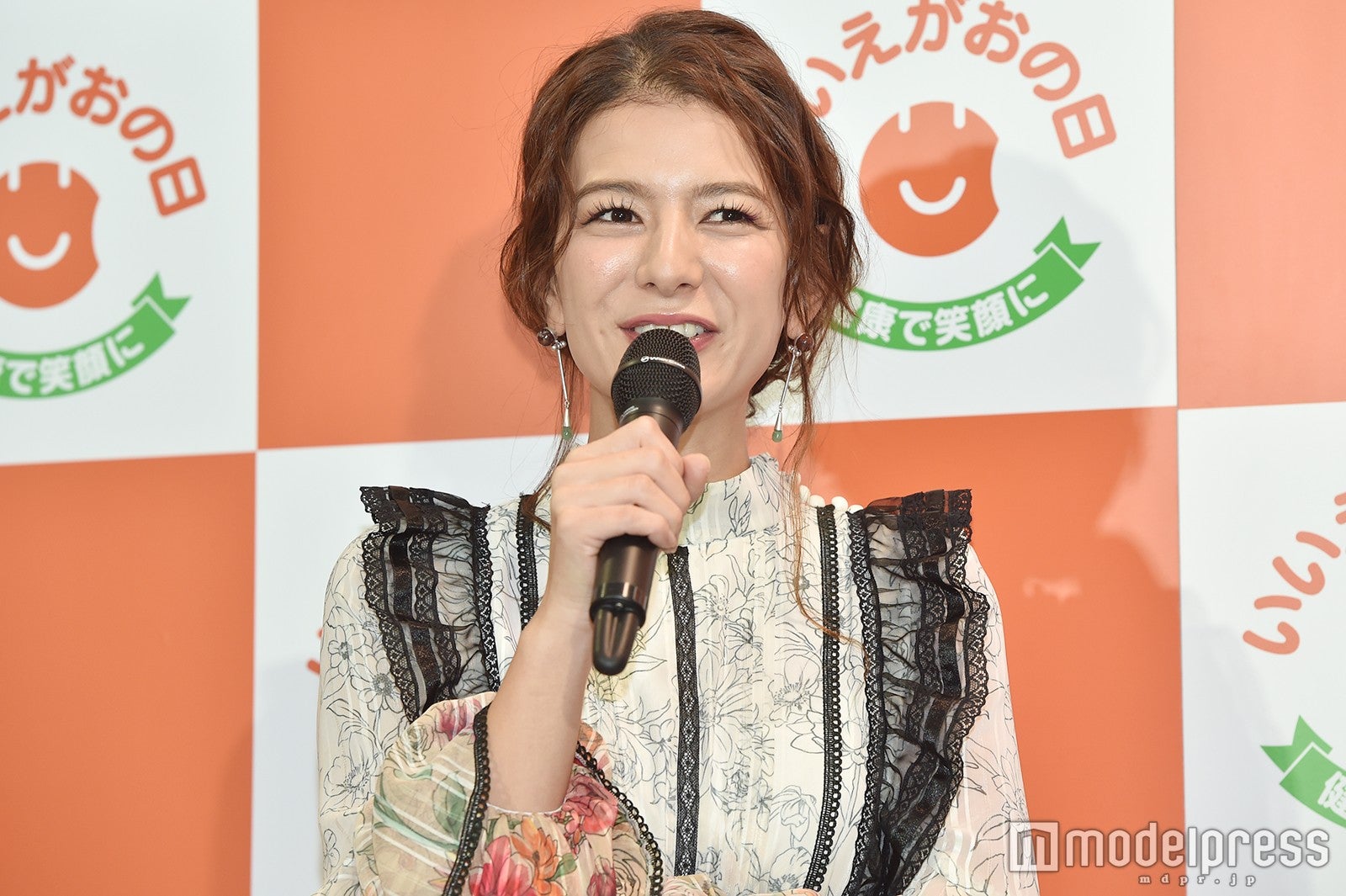 スザンヌ（C）モデルプレス