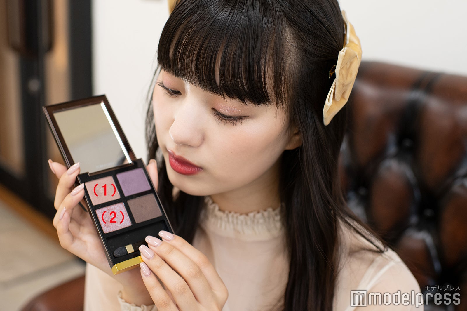 TOM FORDのパレットの2色を使用 （C）モデルプレス