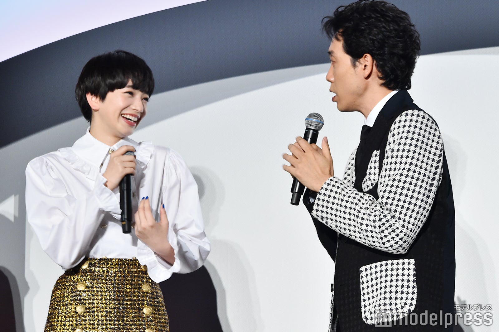 小松菜奈、大泉洋 （C）モデルプレス