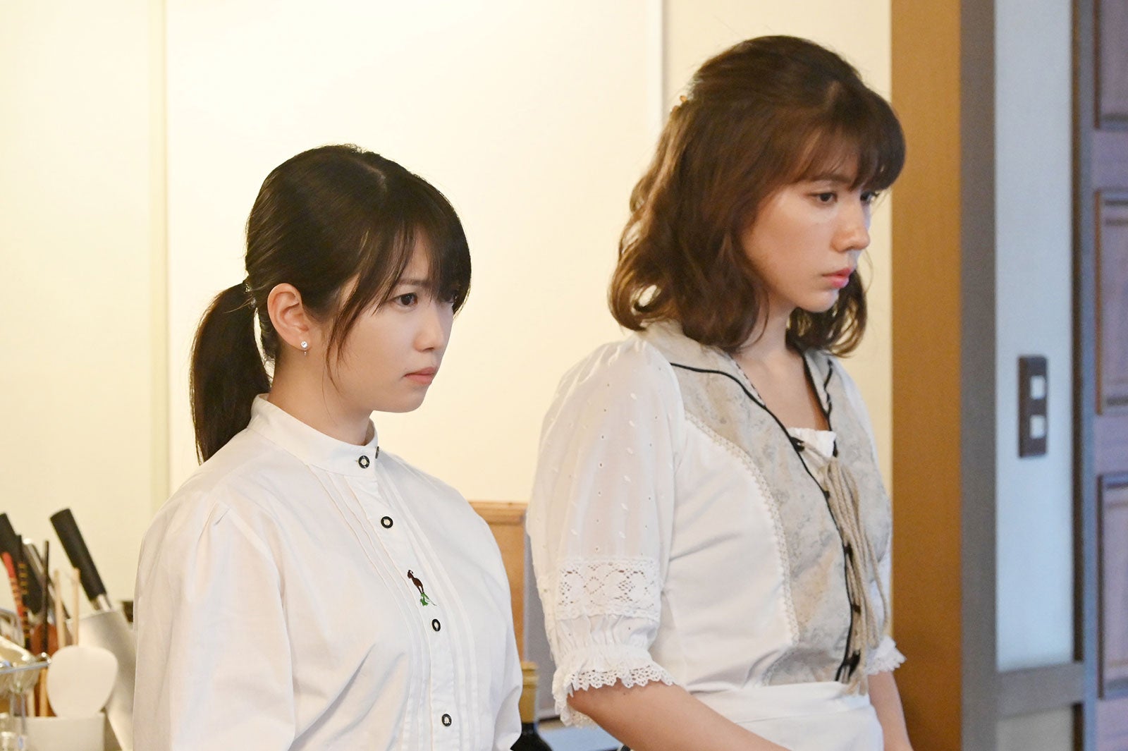 志田未来、仲里依紗（C）日本テレビ