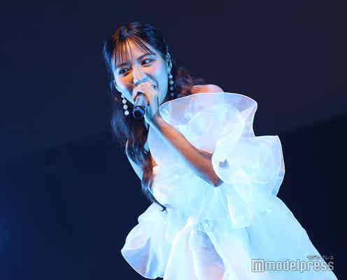 シンガーソングライター・NOCO、ミニワンピで美脚スラリ 実話をもとにした失恋ソング披露【STARRZ TOKYO】