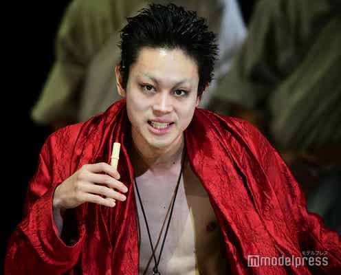 菅田将暉、肉体美を披露 高杉真宙「相変わらず迫力がある」<舞台 カリギュラ>