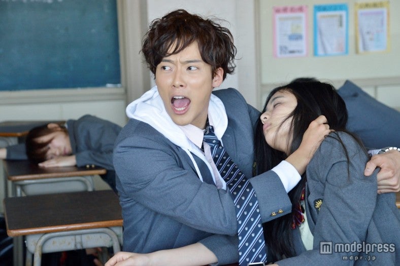 今夏7月より公開決定「生贄のジレンマ」場面カットより（C） 2013土橋真二郎、アスキー・メディアワークス／ジェネオン・ユニバーサル・エンターテイメント