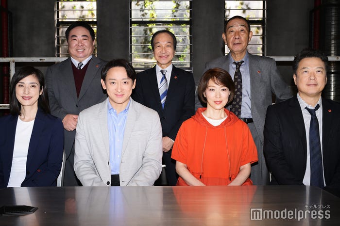 (左上から)塚地武雅、小日向文世、でんでん(左下から)天海祐希、山本耕史、若村麻由美、田中哲司(C)モデルプレス