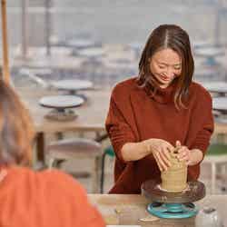 だんだんと形になっていく花瓶。手で作ることで味が出ます/提供画像