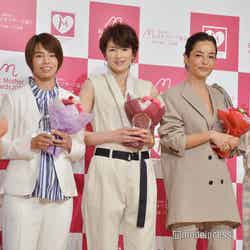 （左から）小脇美里氏、松本薫、吉瀬美智子、梨花、辻村深月氏 （C）モデルプレス