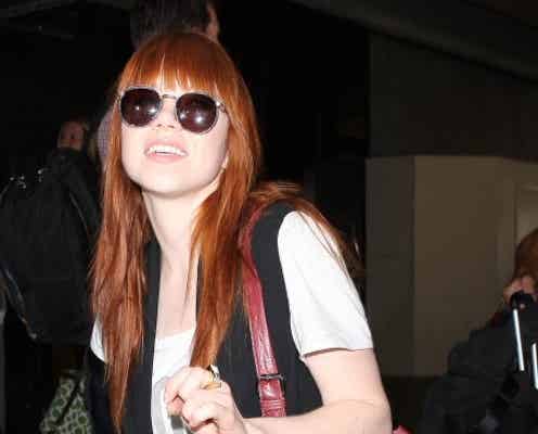 アナウンサー絶句!カーリー・レイ・ジェプセン「史上最悪」始球式