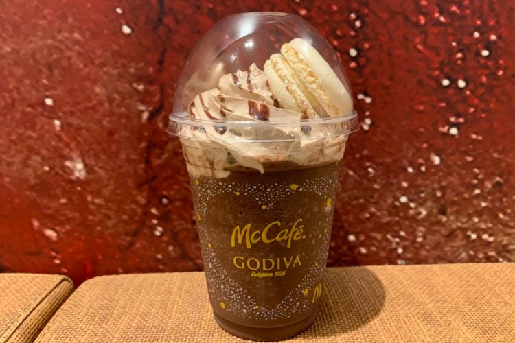 ゴディバチョコレートエスプレッソフラッペ＆マカロン