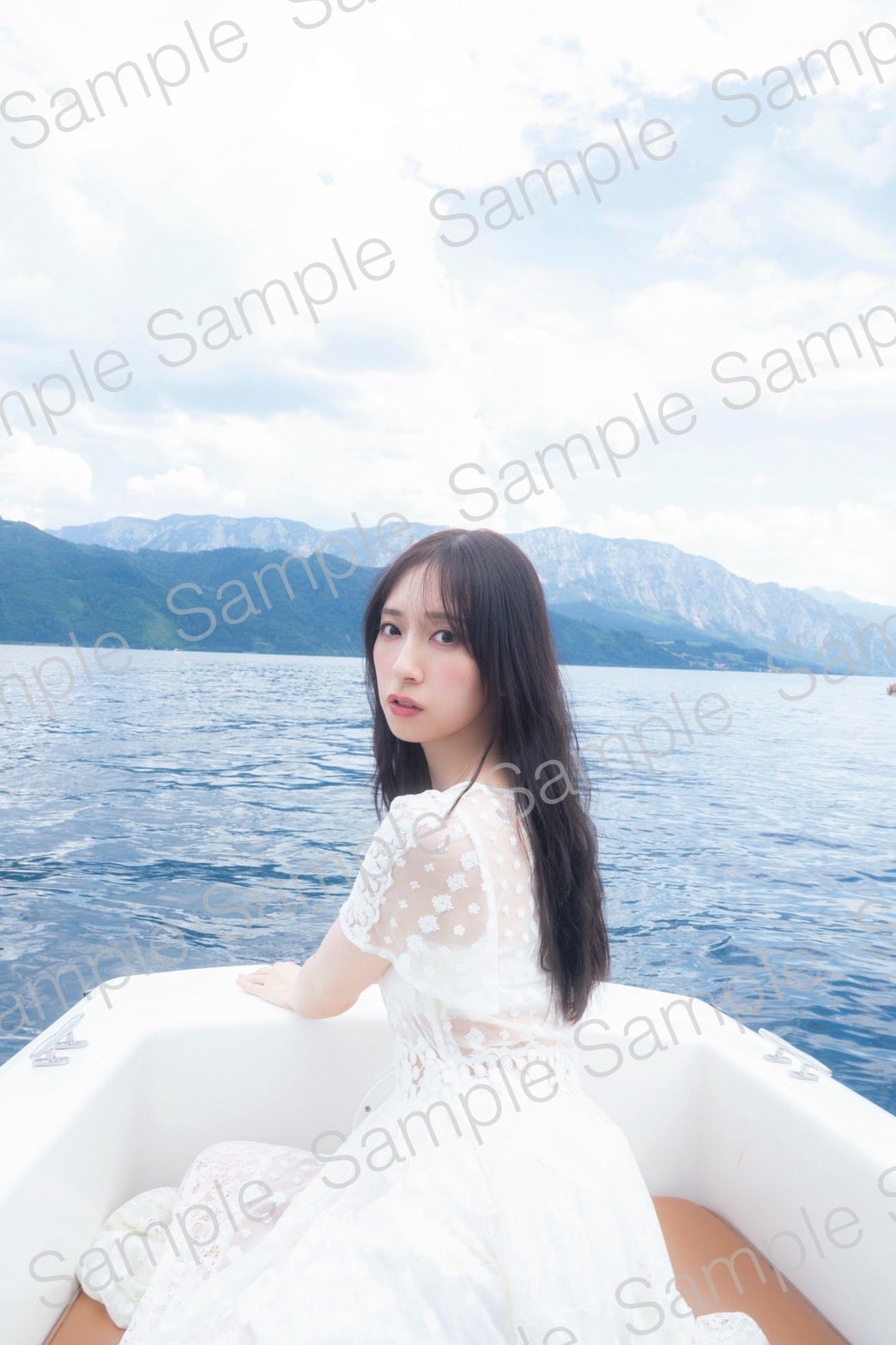 金村美玖 くまざわ書店（A5フォトカード10種） 撮影／佐藤佑一