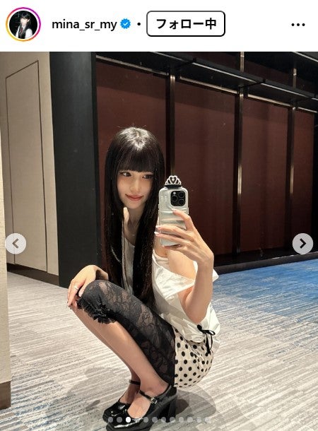 ミナ公式Instagramより